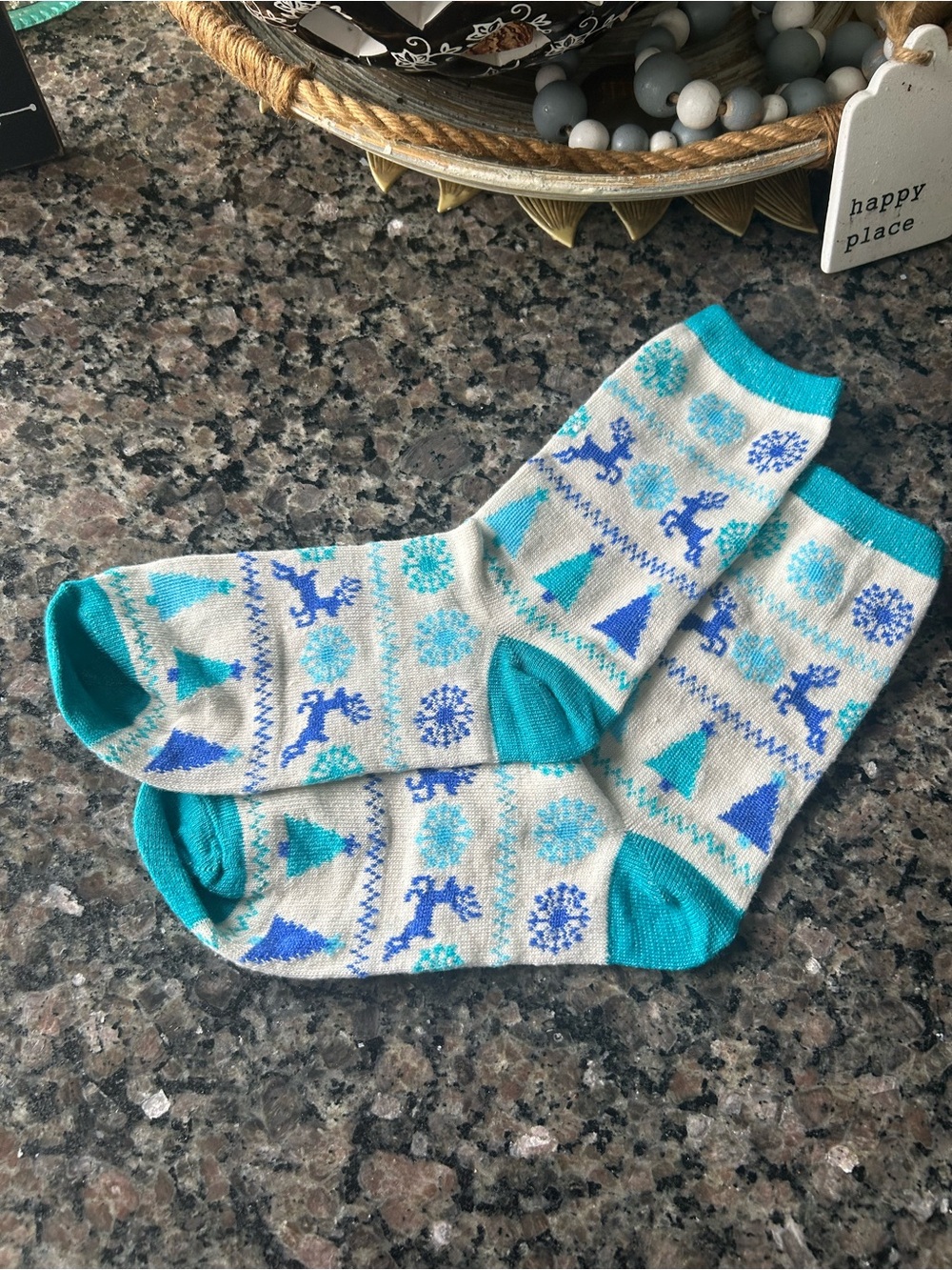 โจ NEW Womenโs Low-Cut Winter Pattern Socks โ Teal & Blue
